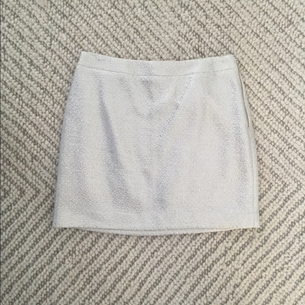 NWOT- Banana Republic Silver Textured Holiday mini skirt
